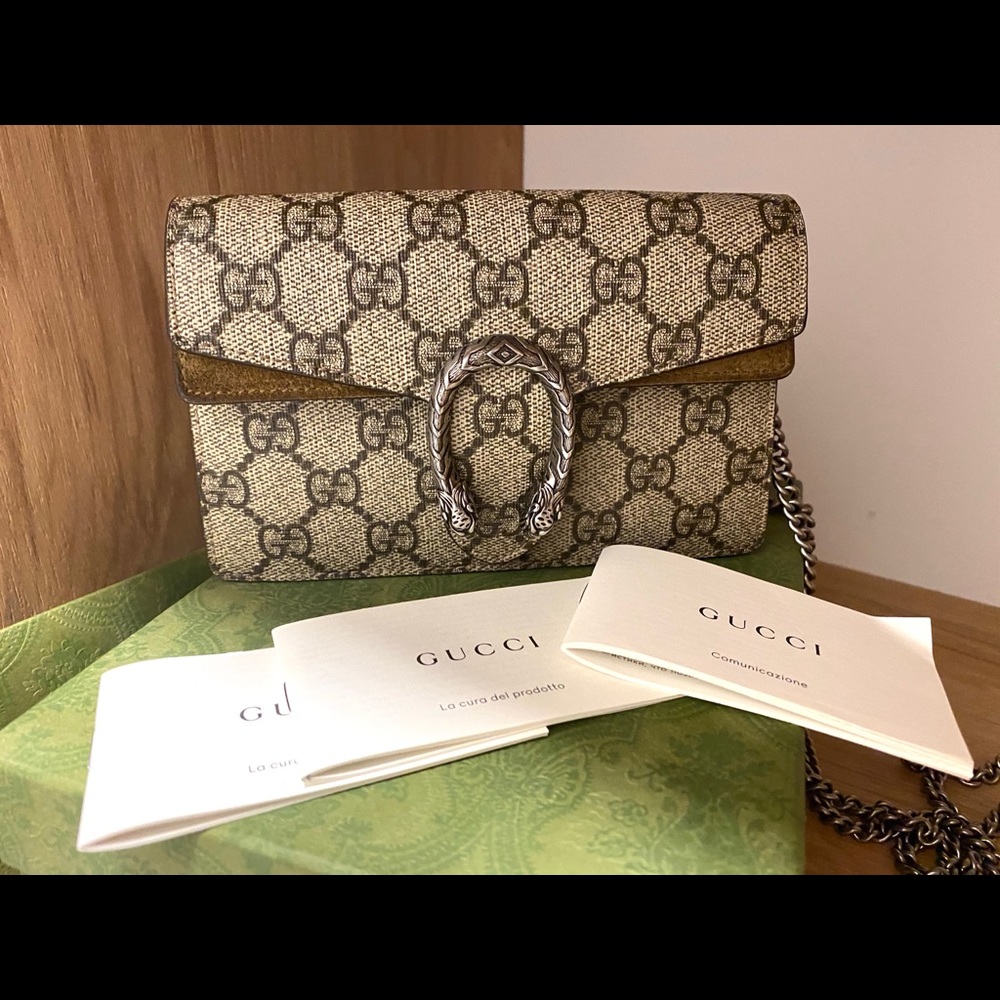 Gucci Dionysus GG Supreme super mini bag